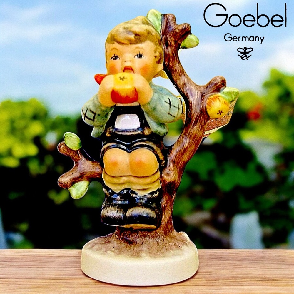 M.I. Hummel Goebel "An Apple A Day" Figurine #403/4/0